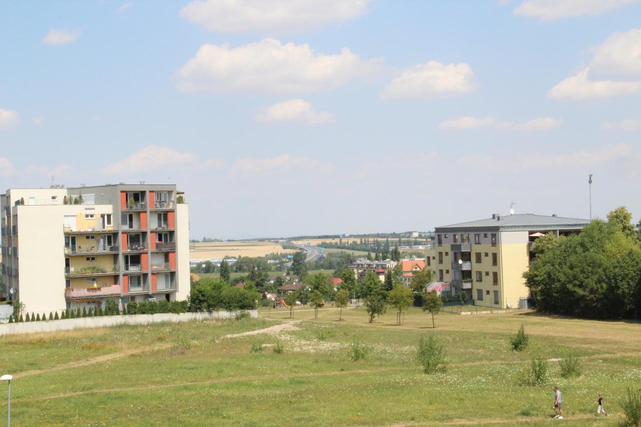 Apartman Praha Lejlighed Eksteriør billede